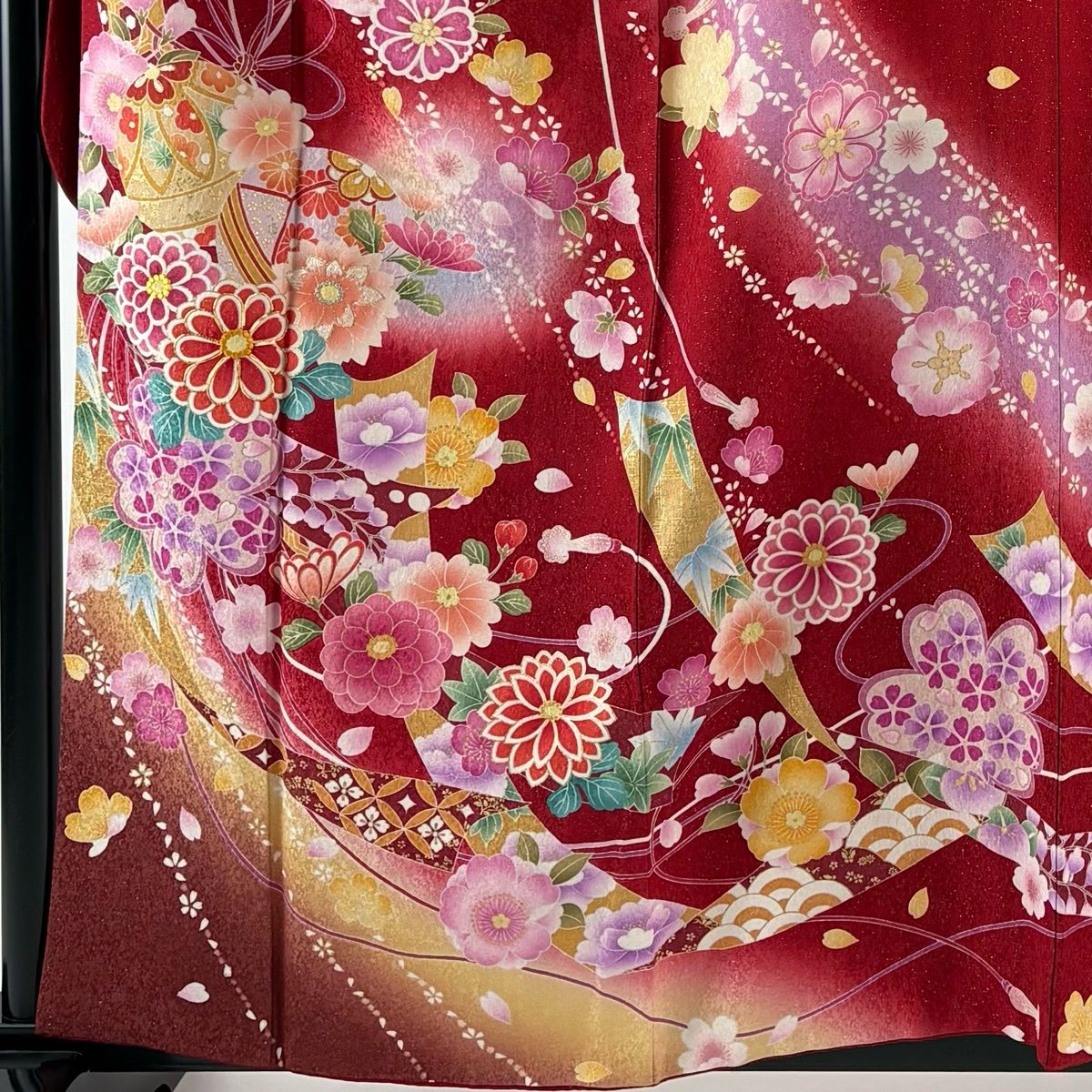 振袖 身丈160 cm 裄丈65 M 袷 手鞠 草花 銀通し 刺繍 赤 正絹 名品