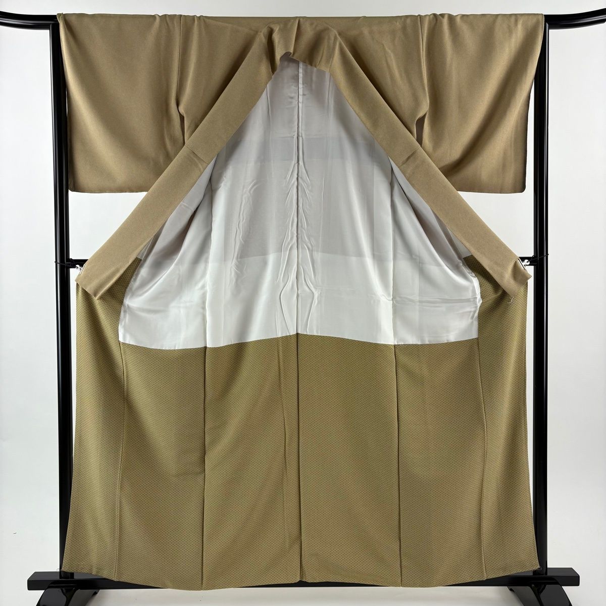  江戸小紋 身丈160 cm 裄丈65.5 M 袷 行儀 薄茶色 正絹 小紋 着物