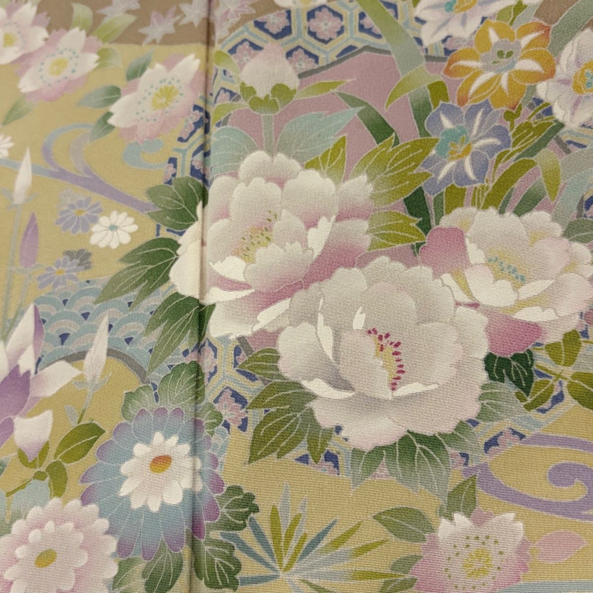  色留袖 身丈170.5 cm 裄丈71.5 L 袷 佐藤克司 加賀友禅 落款 証紙 草花 流水 ぼかし 薄茶色 正絹 色留袖 着物