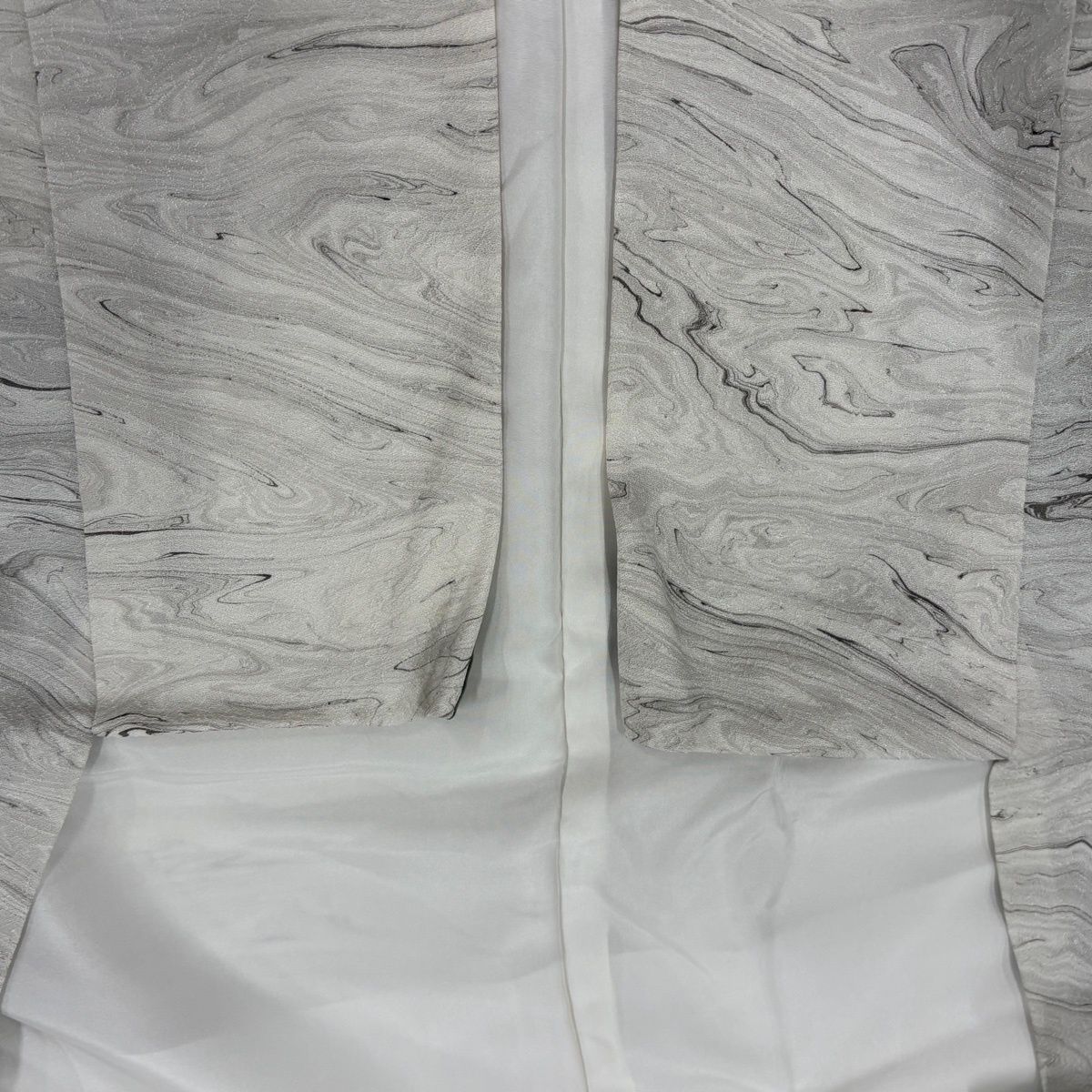  小紋 身丈158 5 cm 裄丈65 M 袷 墨流し 地紋 灰白 正絹 小紋 着物