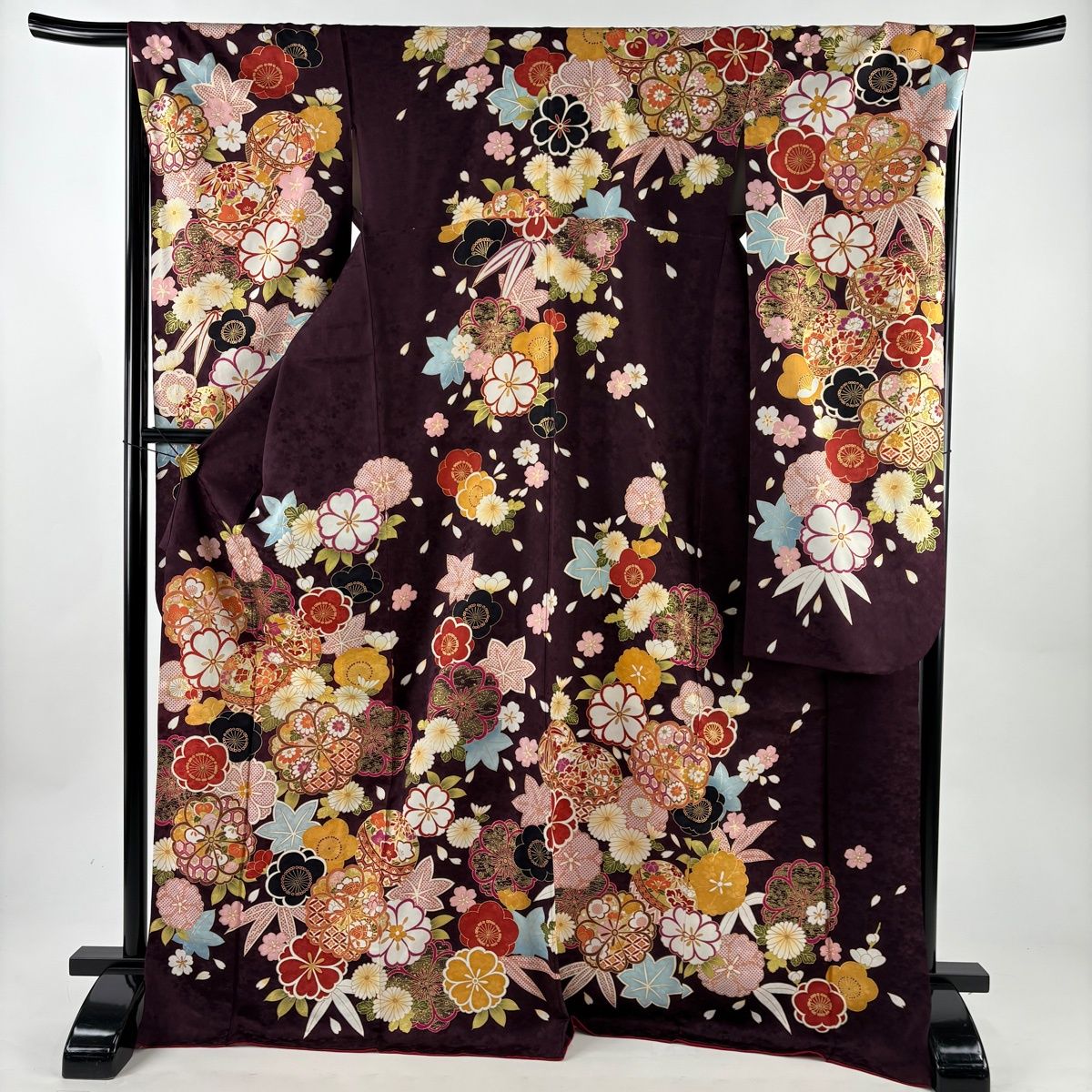 振袖 身丈172 5 cm 裄丈67 M 袷 草花 手鞠 金糸 金彩 紫 正絹