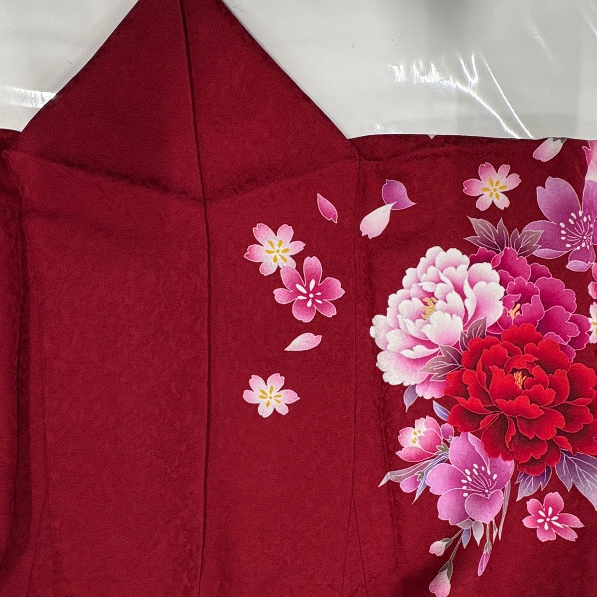 振袖 身丈166.5 cm 裄丈68.5 L 袷 牡丹 枝垂れ桜 箔 染め分け 赤 正絹 振袖 着物