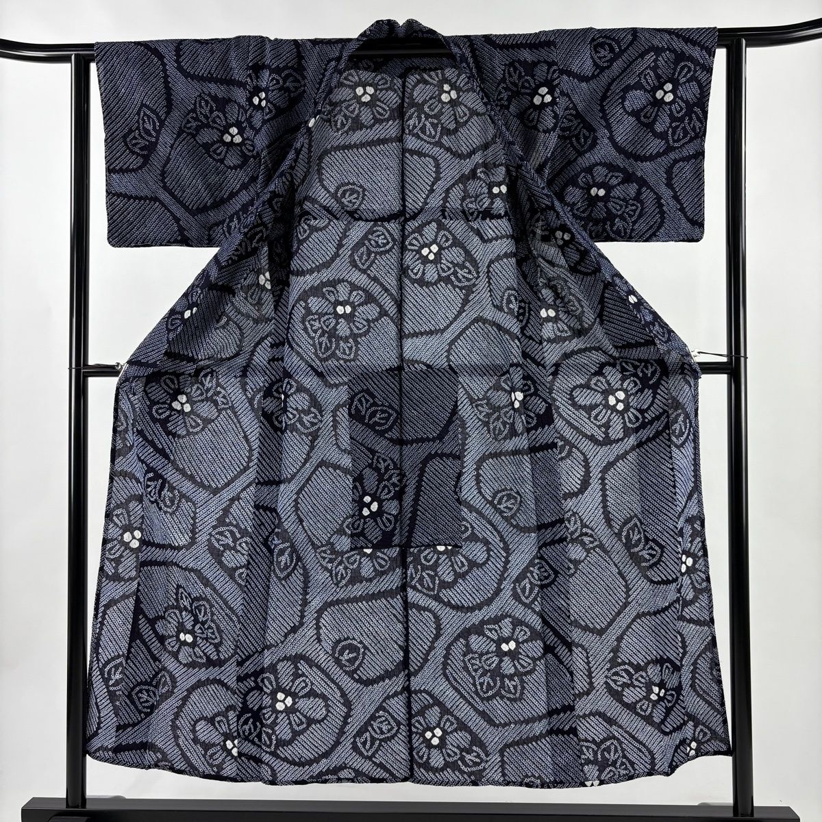 浴衣 身丈151.5 cm 裄丈61.5 S 絞り浴衣 草花 紺色 正絹 浴衣単品 浴衣