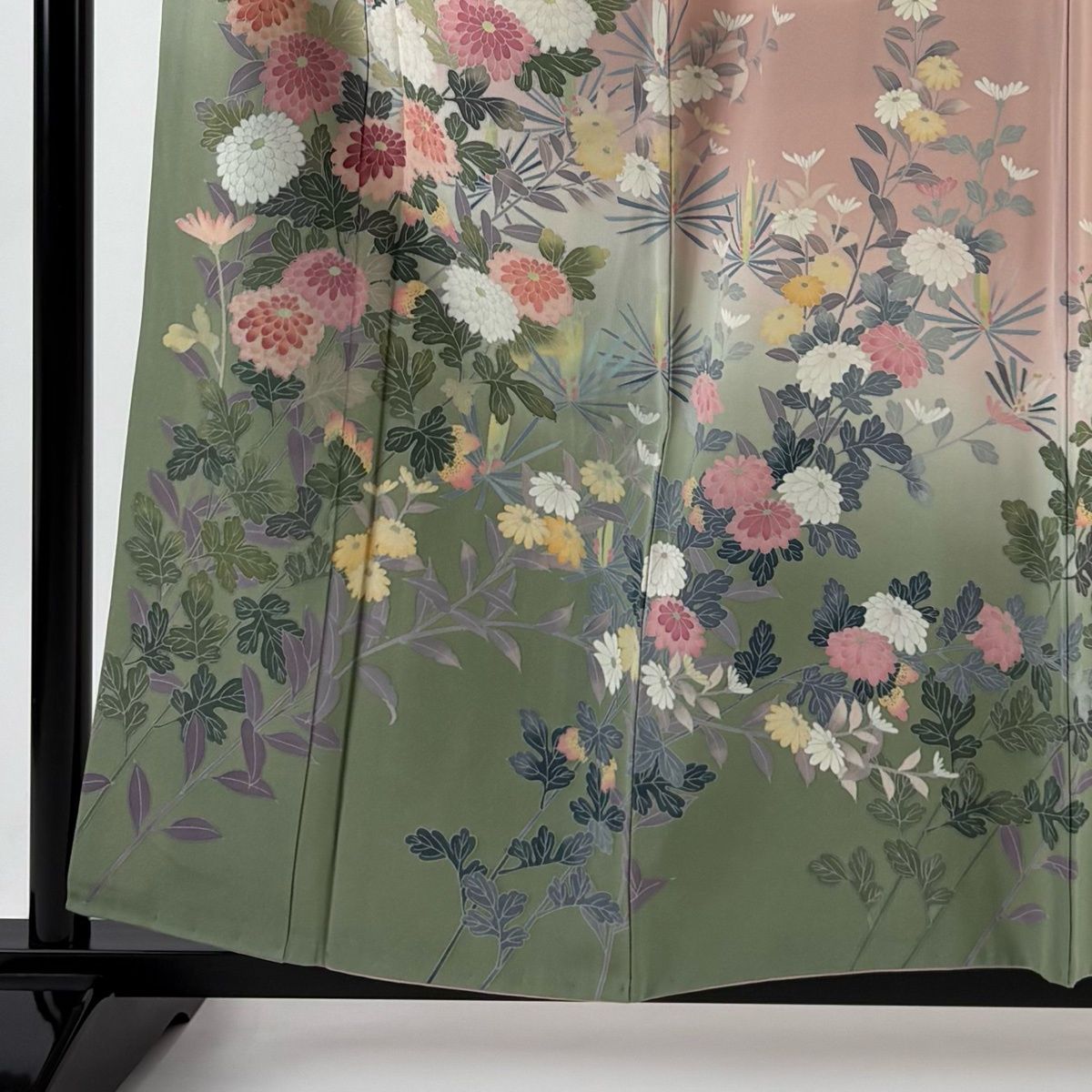 訪問着 身丈156.5 cm 裄丈62 S 袷 落款 菊 若松 染め分け ぼかし ピンク 正絹 一つ紋