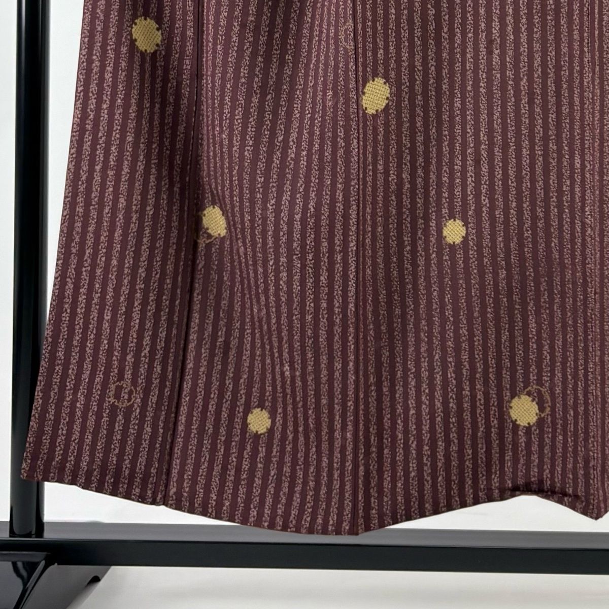 小紋 身丈153 cm 裄丈64.5 M 袷 坂東三津五郎 落款 雪輪 縞 小豆色 正絹