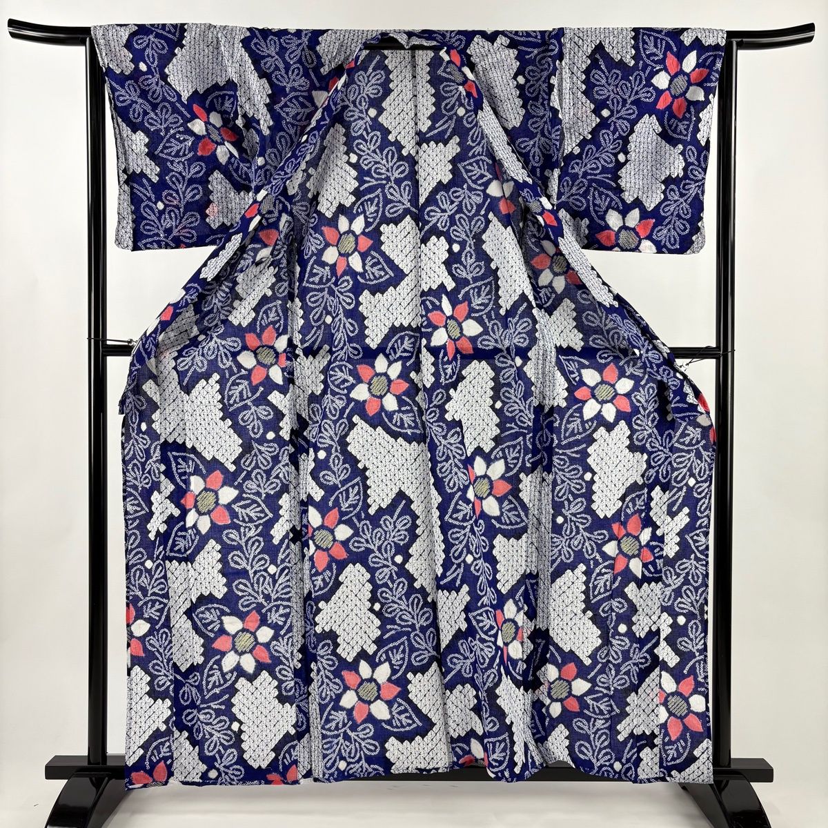 浴衣 身丈160.5cm 裄丈66cm M 絞り浴衣 草花 幾何学模様 青紫 正絹