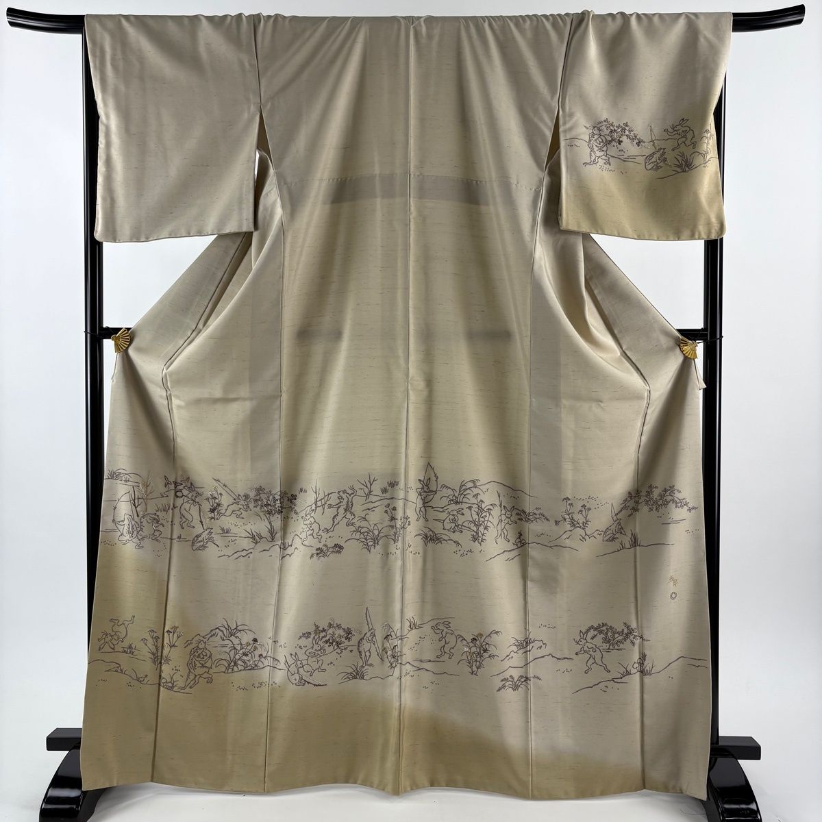 訪問着 身丈169 cm 裄丈69 5 L 袷 紬地 牛首紬地 市川純一郎 落款 鳥獣戯画 刺繍 銀彩 薄茶色 正絹