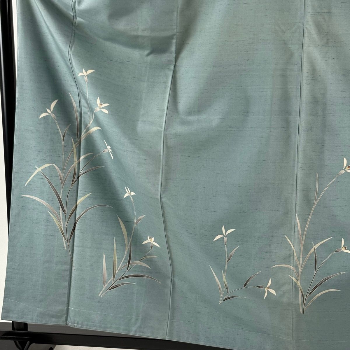 付下げ 身丈161 cm 裄丈64 M 袷 牛首紬地 落款 草花 青灰色 正絹 一つ紋