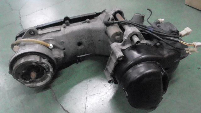 グランドアクシス100 SB06J-211xxx の エンジン:#1765248284 - メルカリ