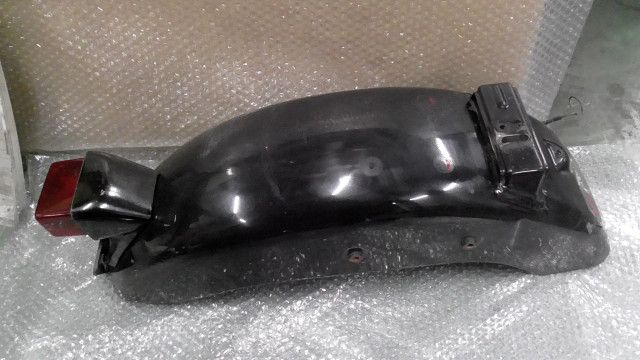 VRX 400ロードスター NC 33 1050 xxx の リアフェンダー