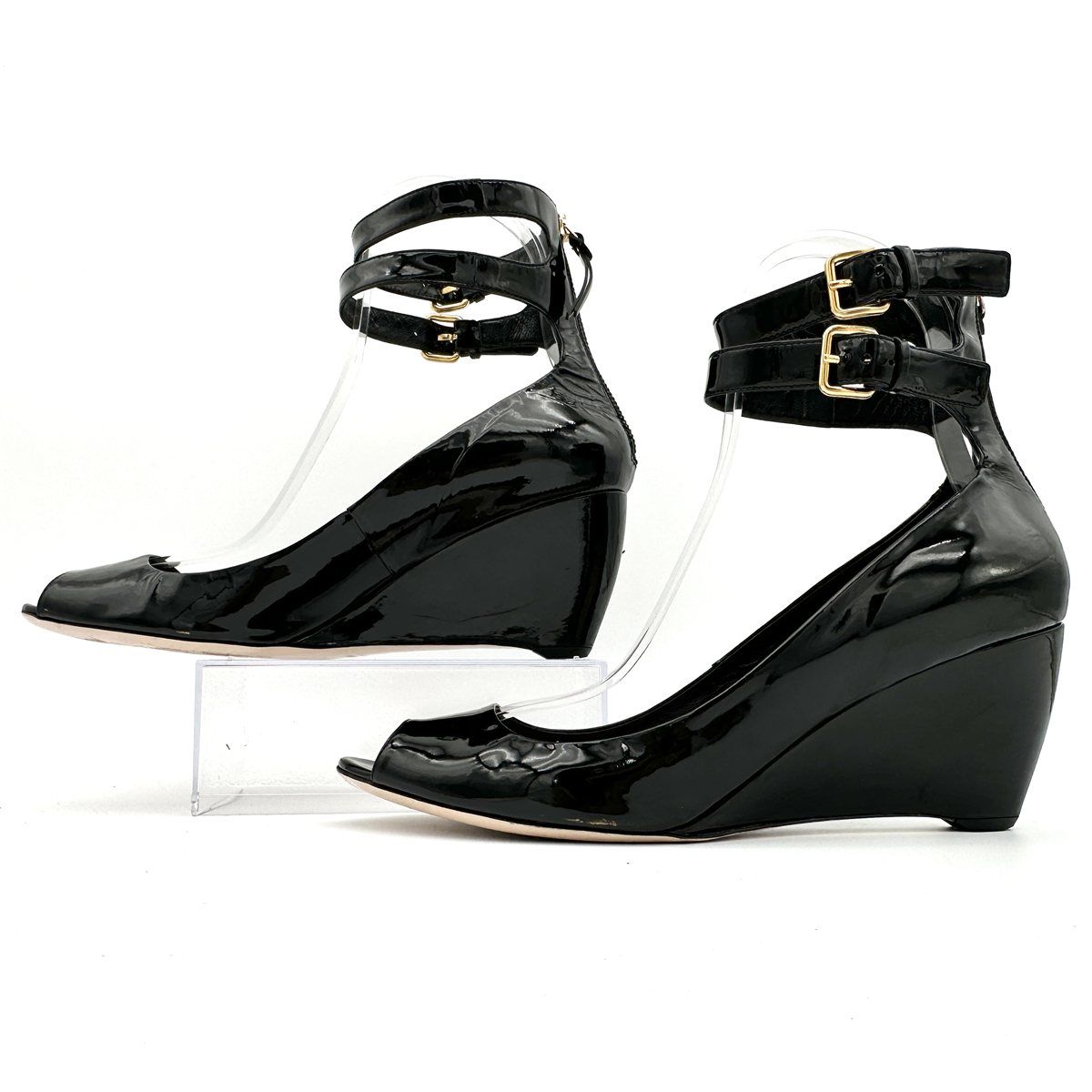 miumiu パンプス エナメル バックファスナー アンクルストラップ