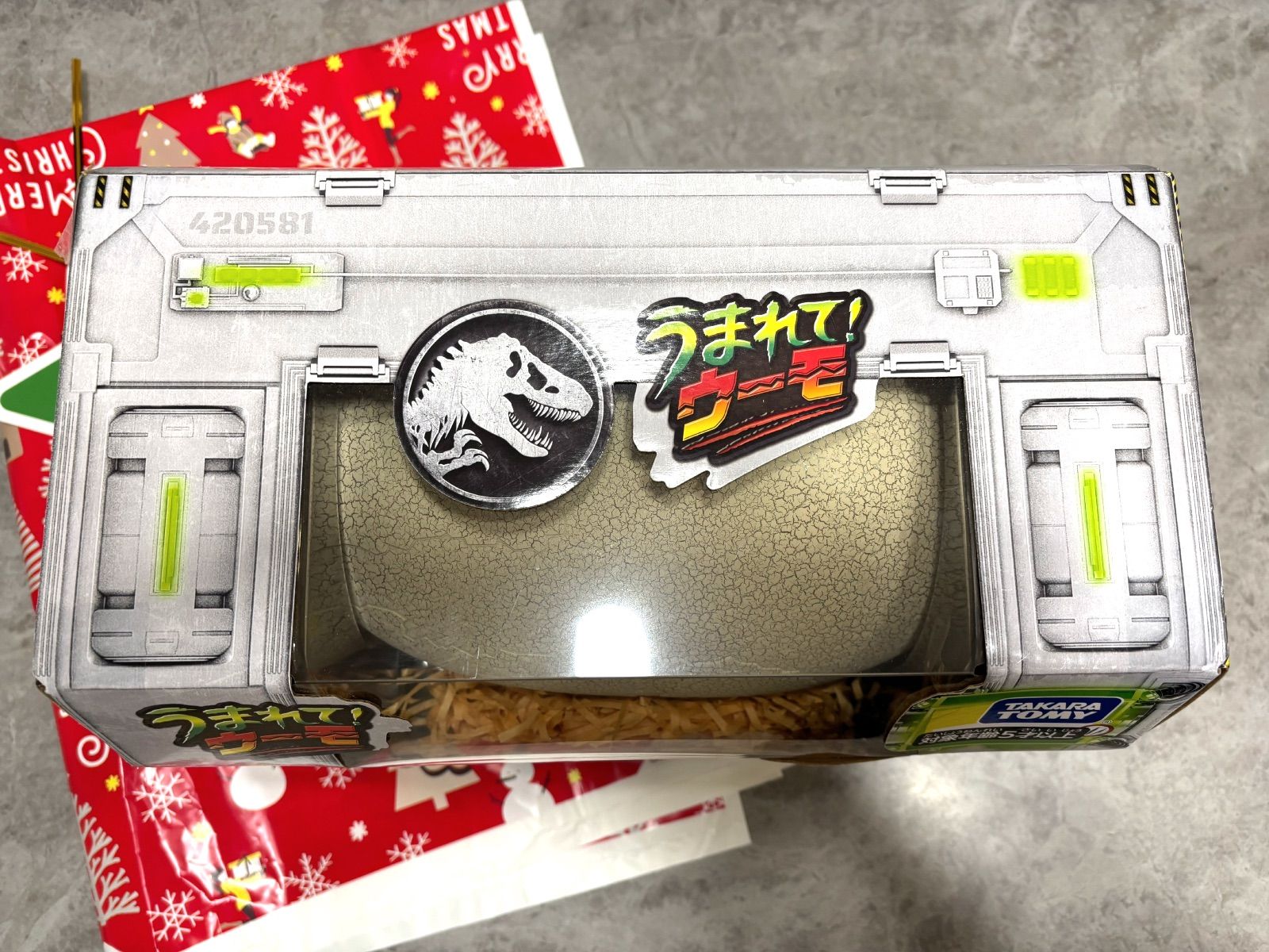 うまれて！ウーモジュラシック・ワールド T-レックスエッグ ラッピング