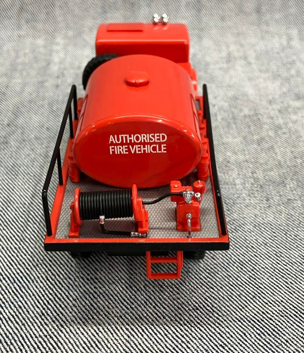 Big &amp; Rigs Trux Aussie Buses of - 1:76 in Lot the Trucks Auction: and South