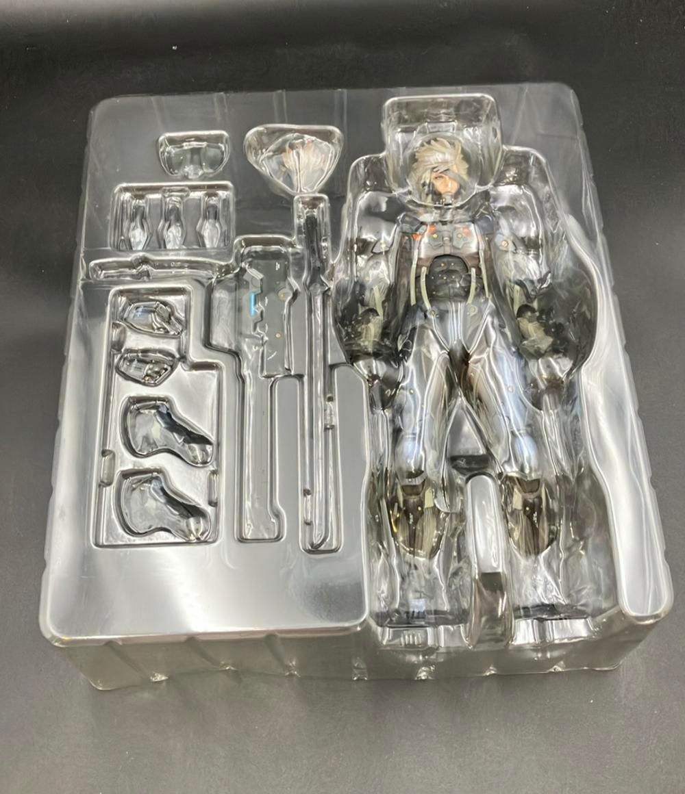 スクウェアエニックス 『METAL GEAR RISING REVENGEANCE (メタルギア