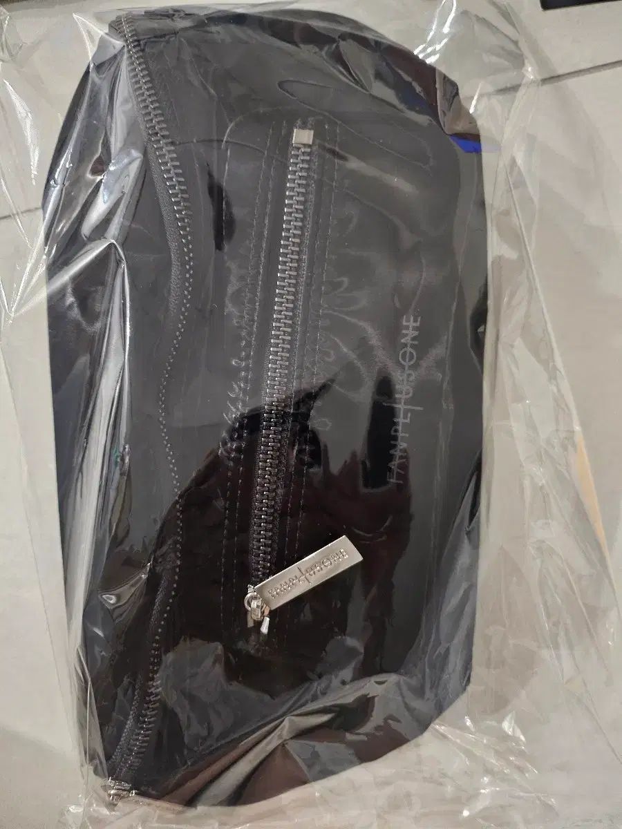 G DRAGON ジードラゴン デイジーポーチ