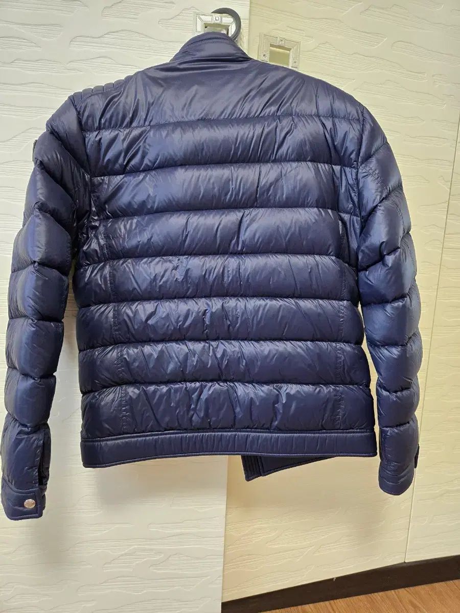 PRADA プラダ ダウン ジャケット ネイビー サイズ48 最高級品 - メルカリ