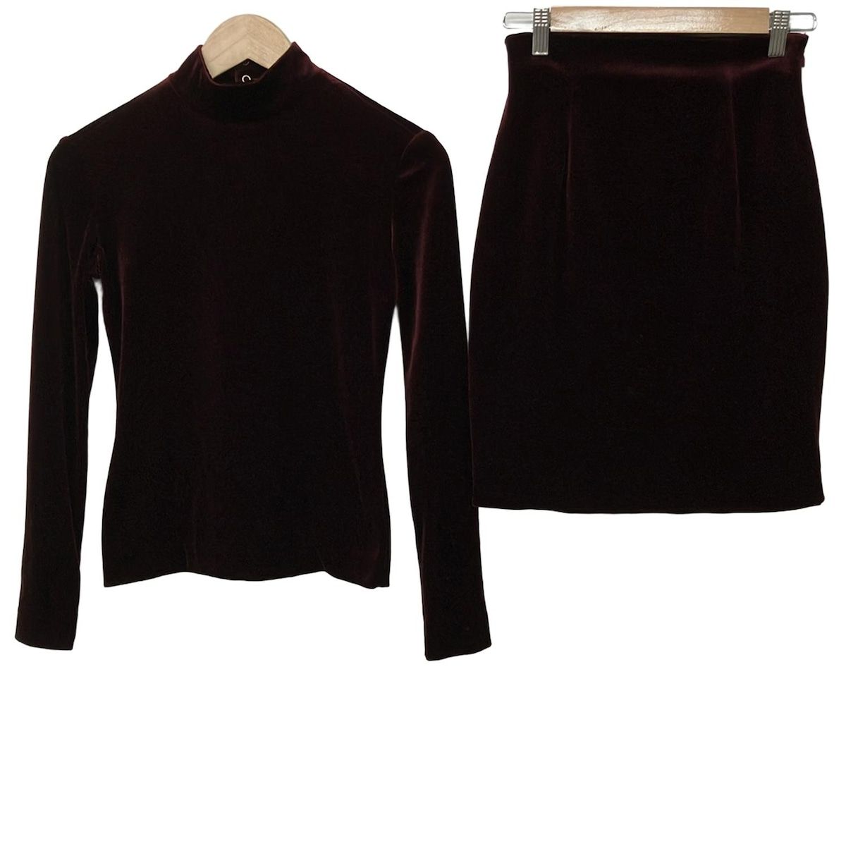 49アベニュージュンコシマダ スカートセットアップ サイズ9 M レディース - ボルドー ベロア|ひざ丈|長袖|ハイネック