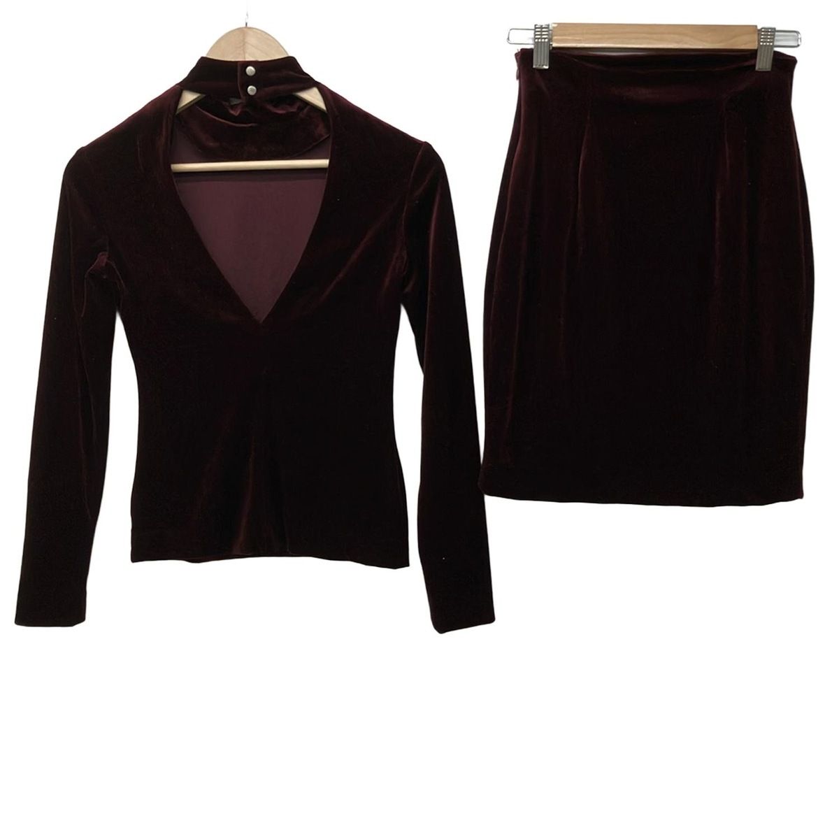 49アベニュージュンコシマダ スカートセットアップ サイズ9 M レディース - ボルドー ベロア ひざ丈 長袖 ハイネック