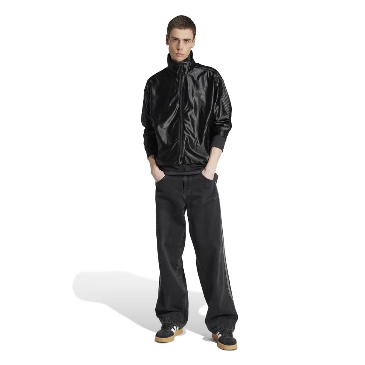 Originals アディダス