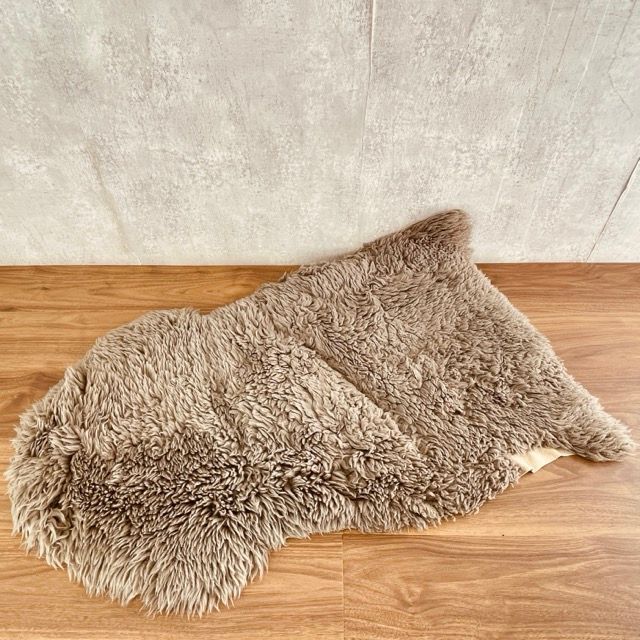 MITIRO ニチロムートン 約 グレージュ リアルファー マット 敷物 毛皮 インテリア カーペット ラグマット | 515259
