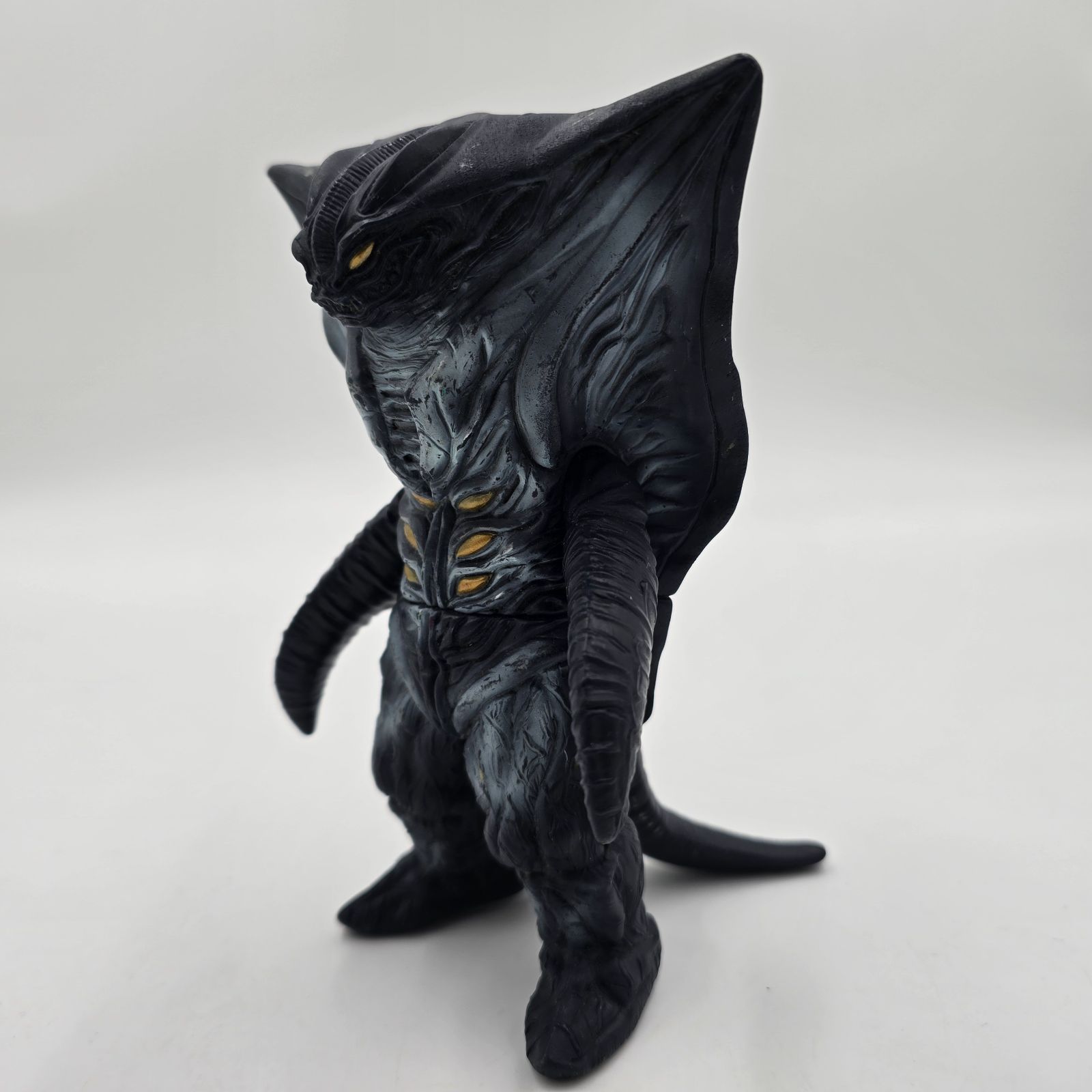 当時物　怪獣フィギュア 約20cm ウルトラマン怪獣 ウルトラマンシリーズ 怪獣 フィギュア 約20cm - メルカリ