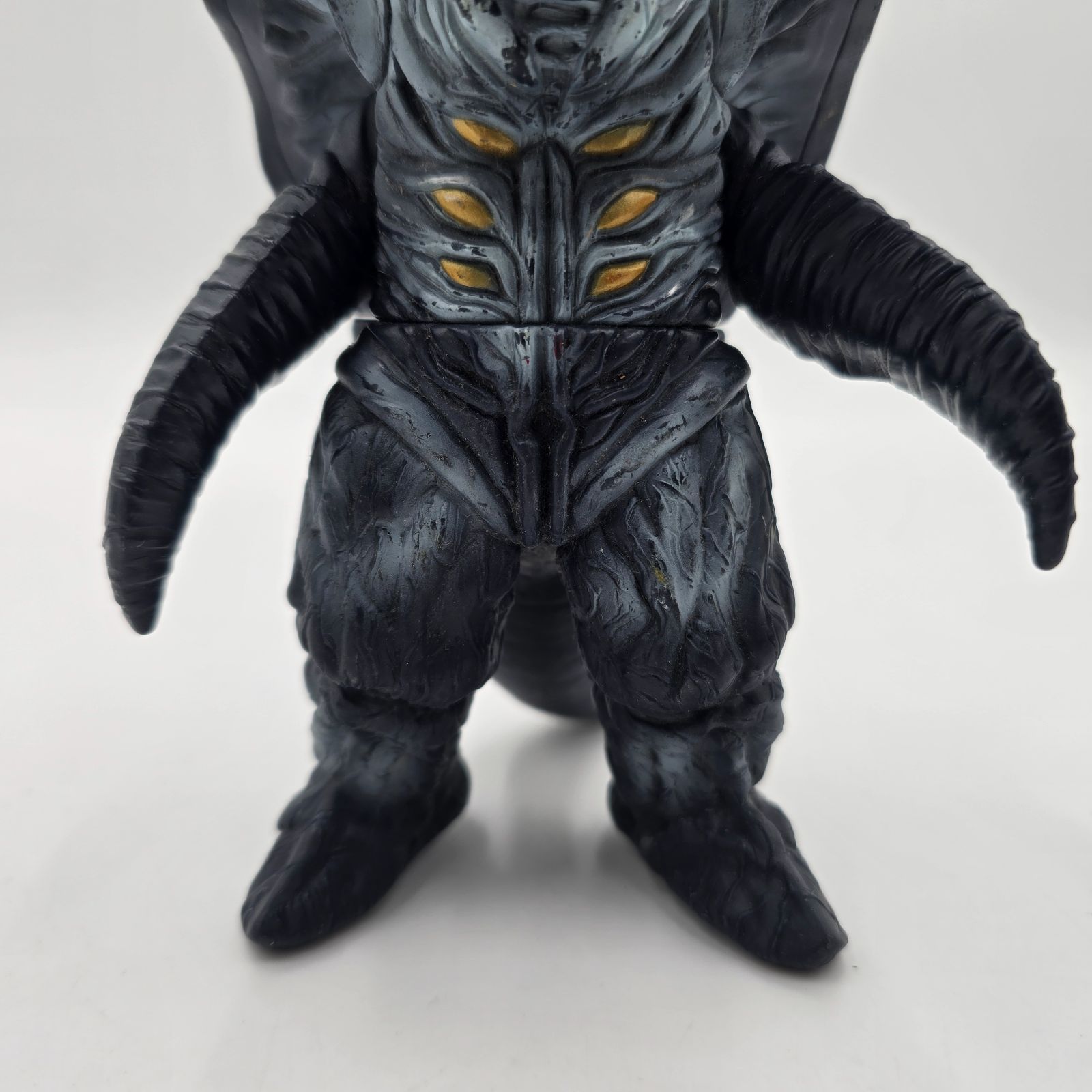 当時物　怪獣フィギュア 約20cm ウルトラマン怪獣 ウルトラマンシリーズ 怪獣 フィギュア 約20cm - メルカリ