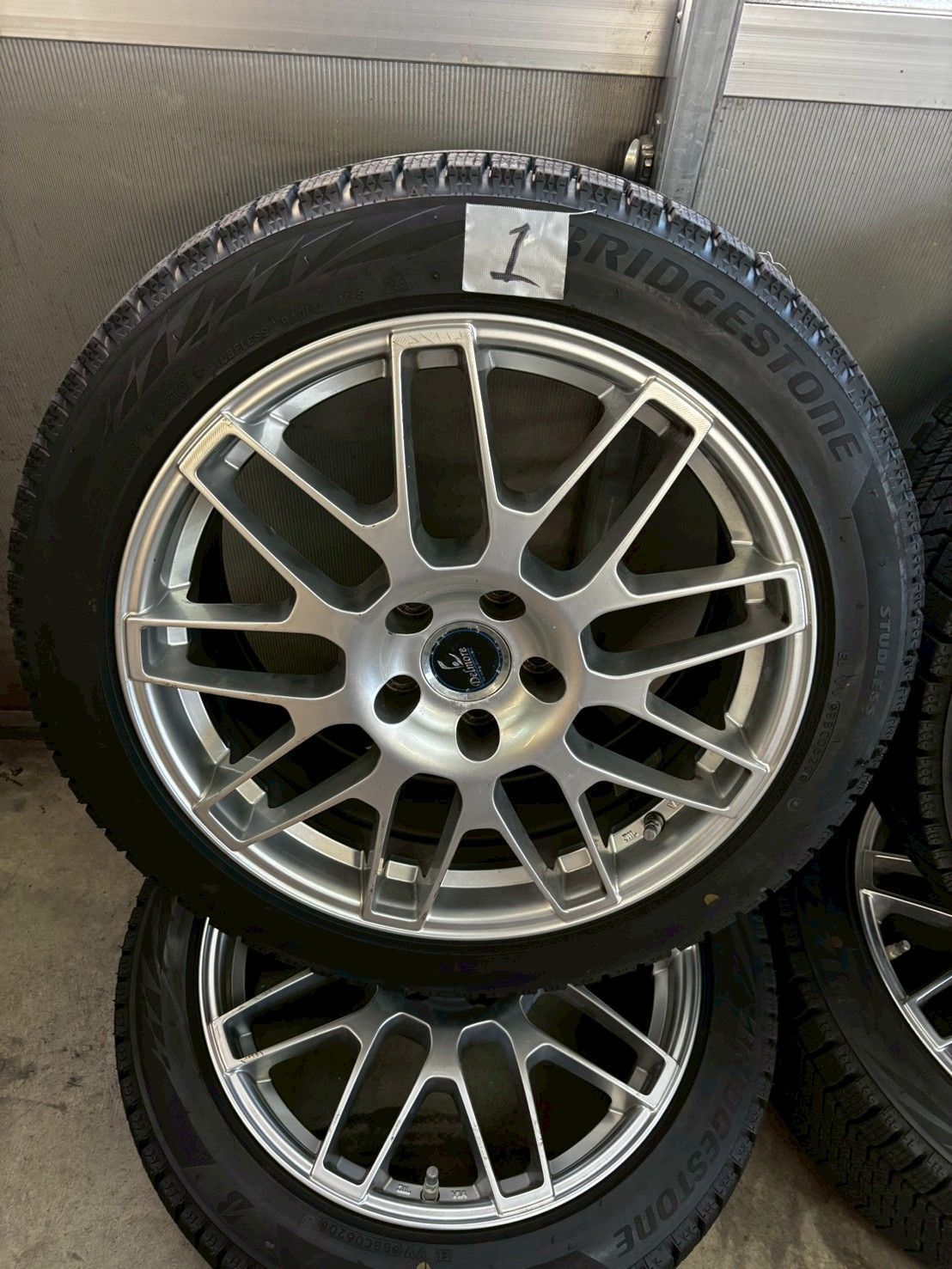 レクサス GS GRL 15 350 Iパッケージ 社外アルミホイール スタットレスタイヤ 235 45 18 み