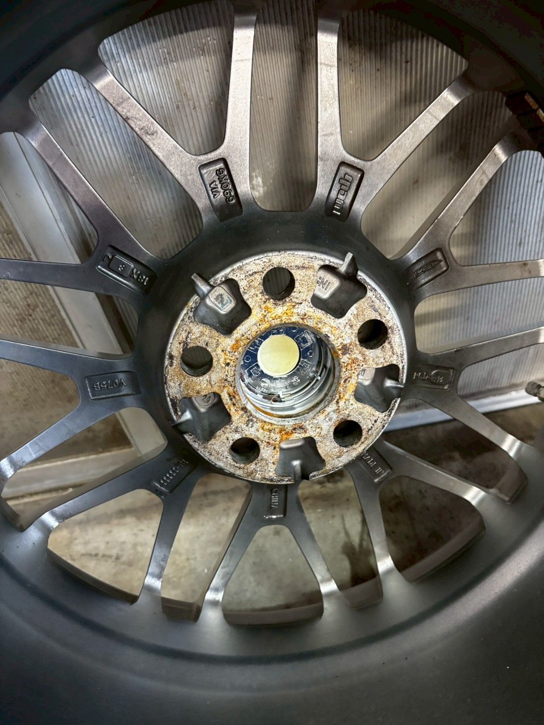  レクサス GS GRL 15 350 Iパッケージ 社外アルミホイール スタットレスタイヤ 235 45 18 み 18インチ タイヤ ホイールセット