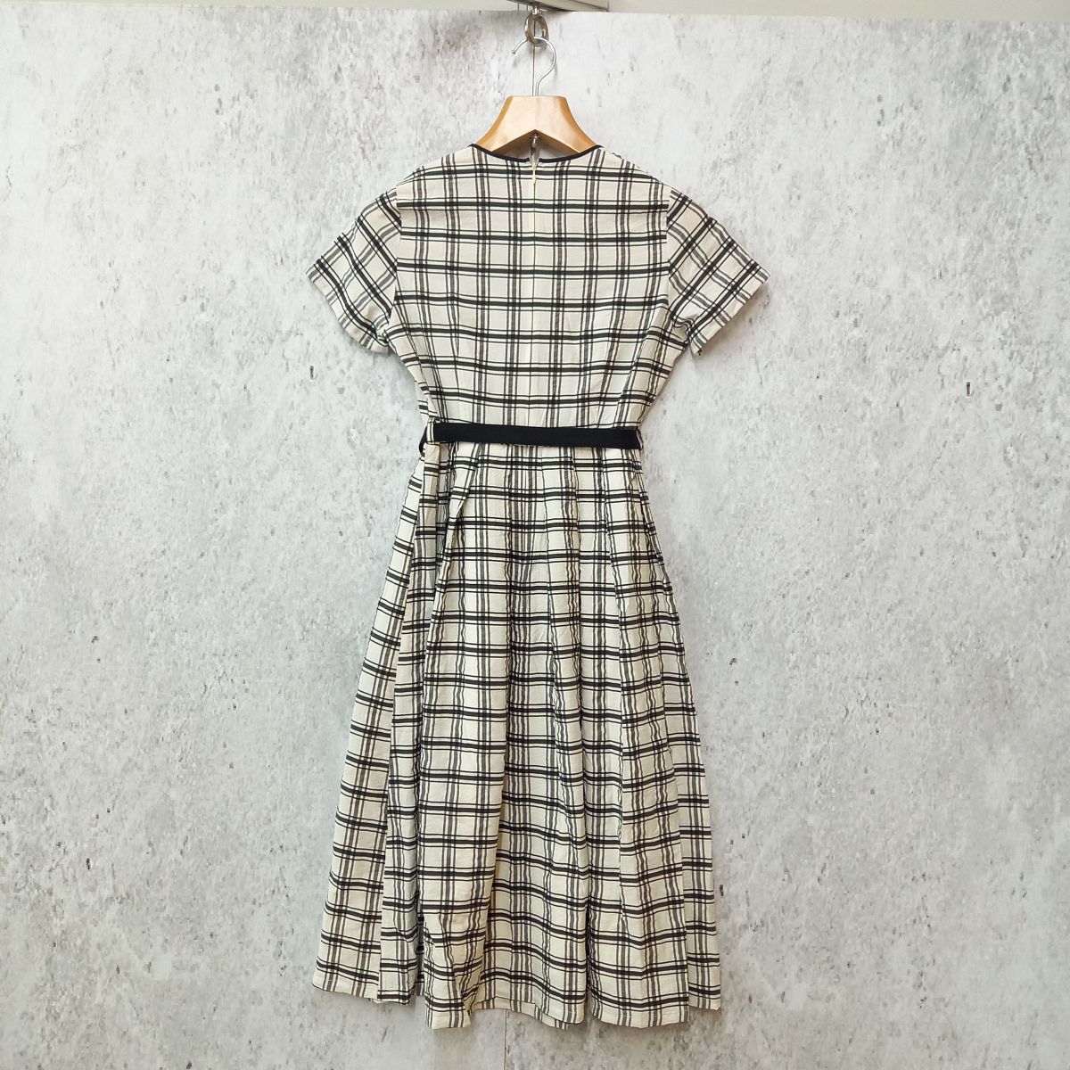 an another angelus アンアナザーアンジェラス ダブル釦 チェック レイヤード風 ワンピース パイピング クラシカル ホワイト ブラック Fサイズ 〇