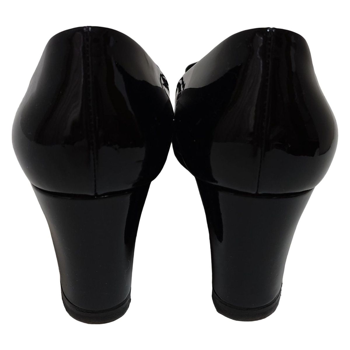 サルバトーレフェラガモ パンプス 8 D レディース - 黒 ヴァラ/リボン