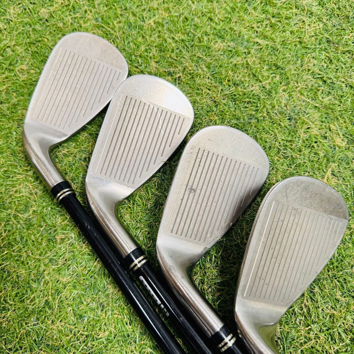 良品】初心者推奨 9代目ゼクシオ XXIO9 メンズアイアンセット 7本 R