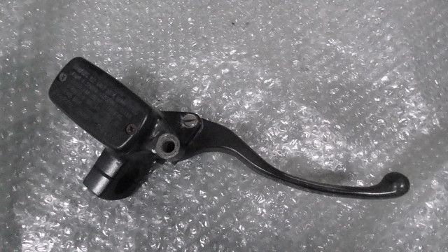 VRX 400ロードスター NC 33 の マスターシリンダー M 10