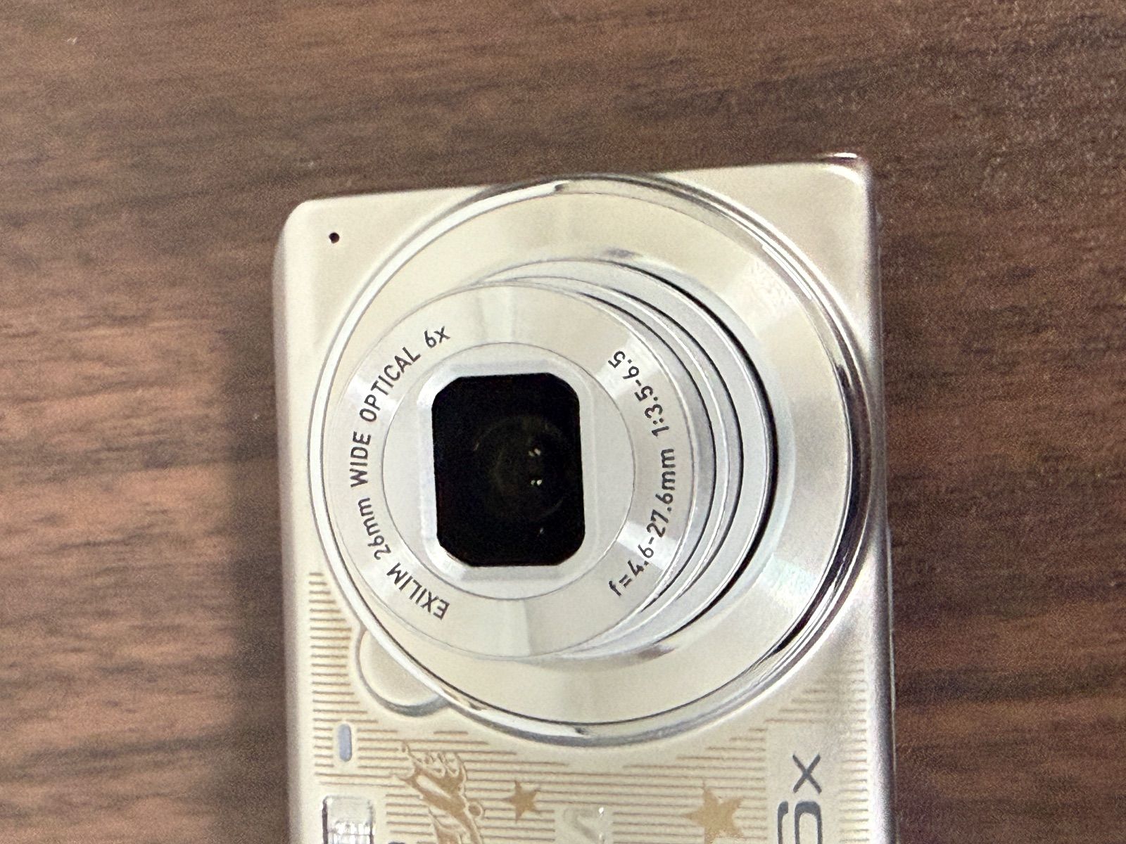  CASIO EXILIM EX ZS 30 Free! コラボモデル 2010万画素 光学6倍ズーム コンパクトデジタルカメラ デジタルカメラ