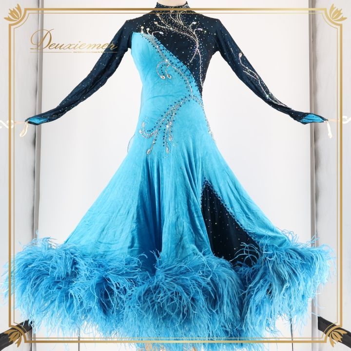 社交ダンス 衣装 スタンダードドレス ドレス ワンピース ファー イングランド製 ベロア 感 デモ 競技 ダンス パーティ 発表会 水色 青 黒 ブルー系 ブラック系 ふんわり スカート 女性用 大人用 フェザー コスチューム パーティー衣装 豪華装飾