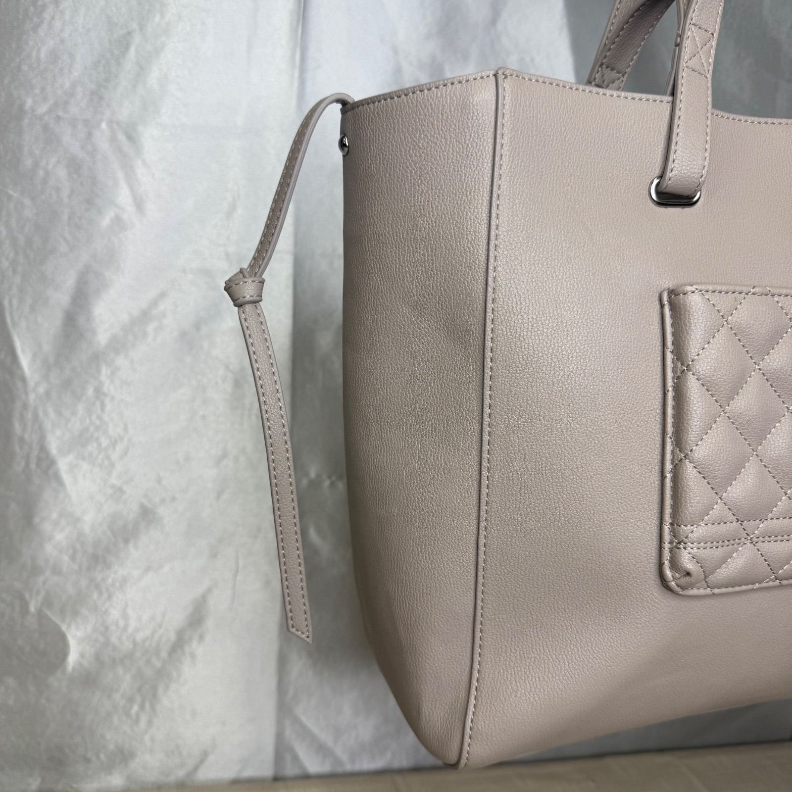 Riu Synthetic leather tote bag トートバッグ - メルカリ