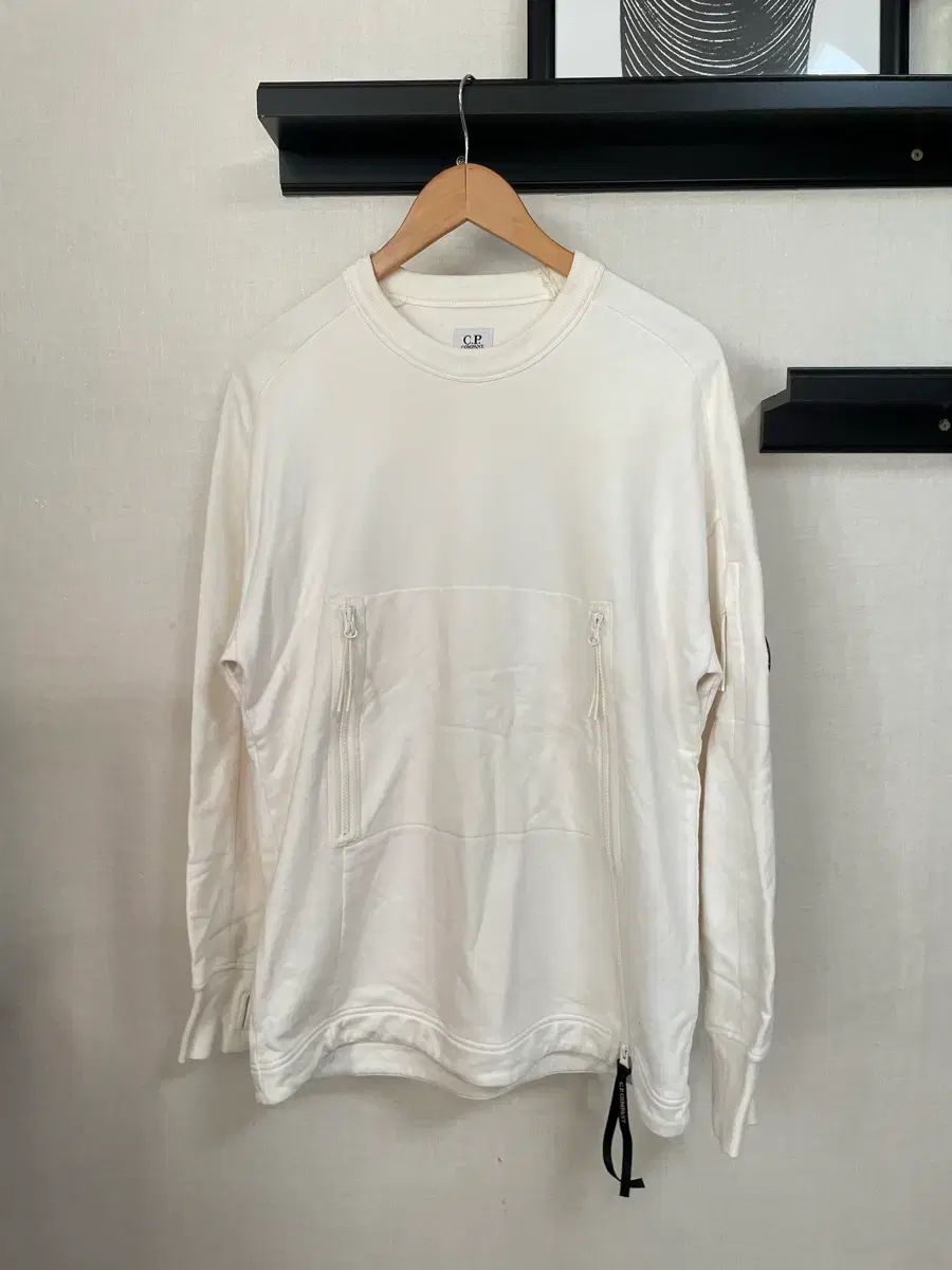 C.P. COMPANY シーピーカンパニー 白 スウェット L (100-105)