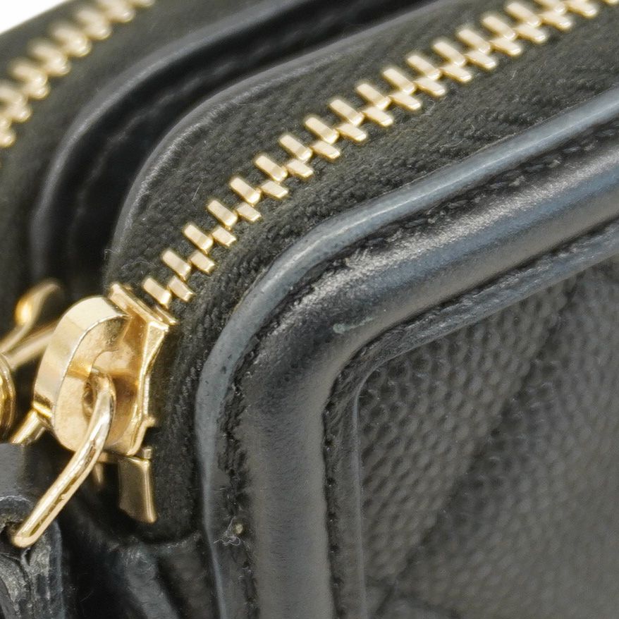 シャネル ショルダーウォレット