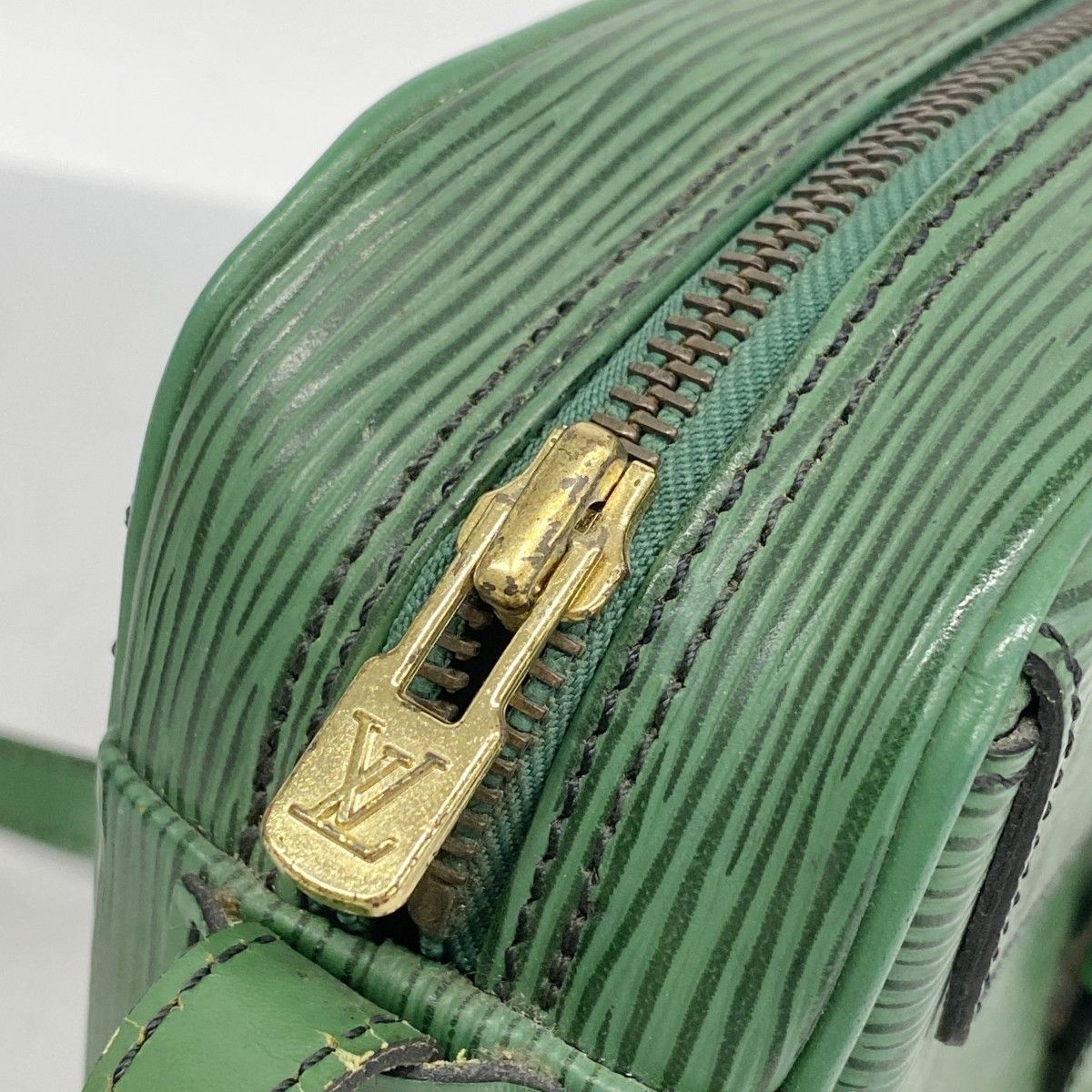 5pb2047】ルイヴィトン ショルダーバッグ エピ ジュヌフィーユ M52154