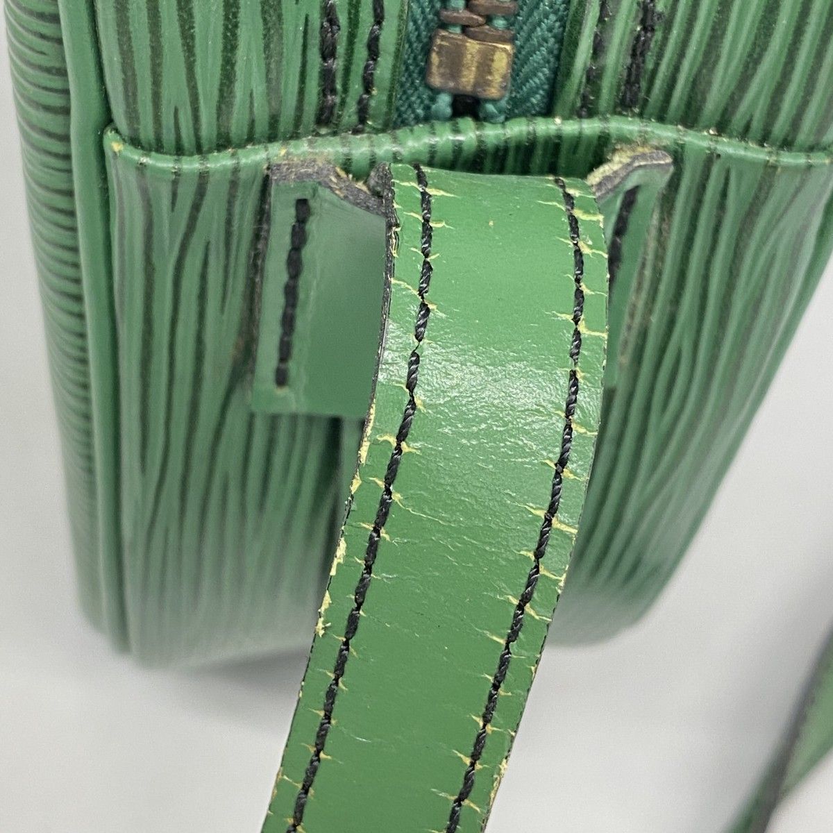 5pb2047】ルイヴィトン ショルダーバッグ エピ ジュヌフィーユ M52154