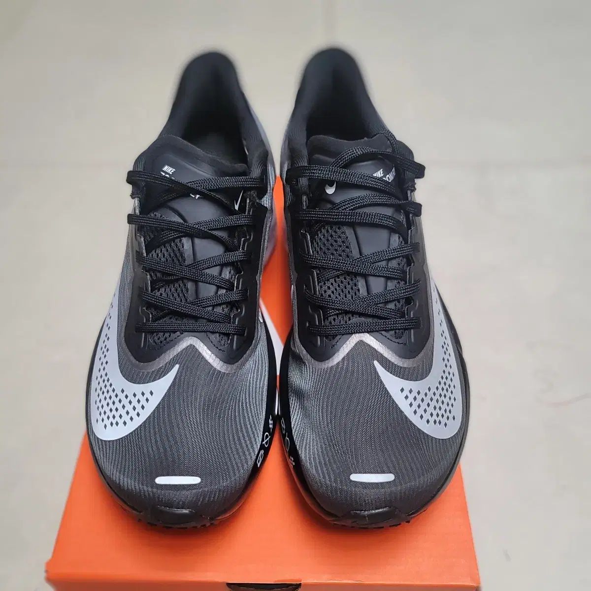 NIKE ズーム フライ 6 ブラック/シルバー 275mm 新品 - メルカリ