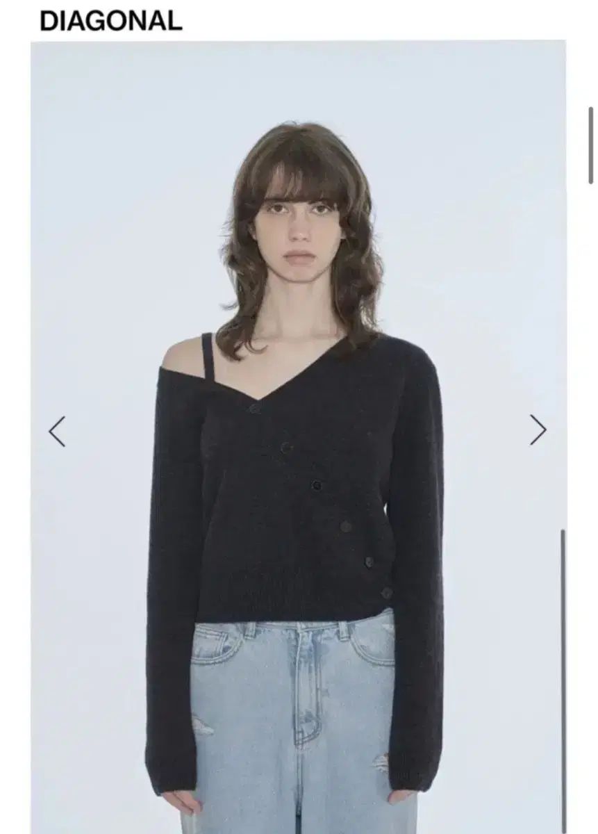 実際に DIAGONAL アシメントリー ボタン カーディガン ブラック