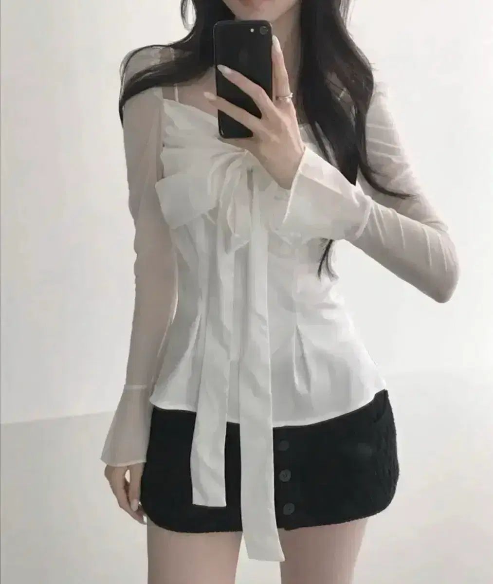 ヒールダ ゴーヒ ブラウス