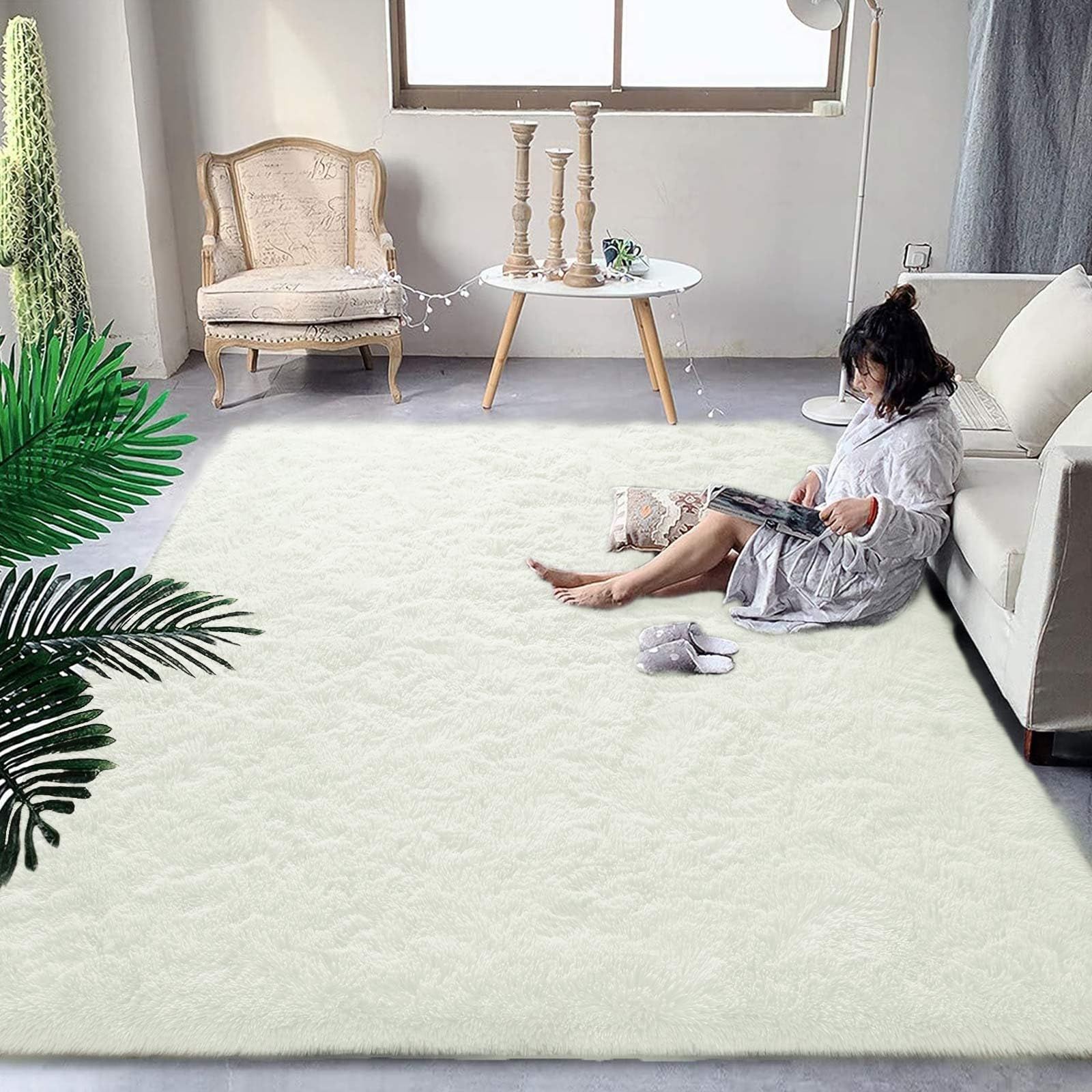 カーペット ラグ ラグマット 絨毯 洗えるラグ 160 200 cm 北欧 滑り止め ふわふわ 暖かい おしゃれ 高密度シャギーラグ 防ダニ 抗菌防臭 軽量快適 冷房対応 寝室 リビング 折り畳み 長毛マット オールシーズン アイボリー