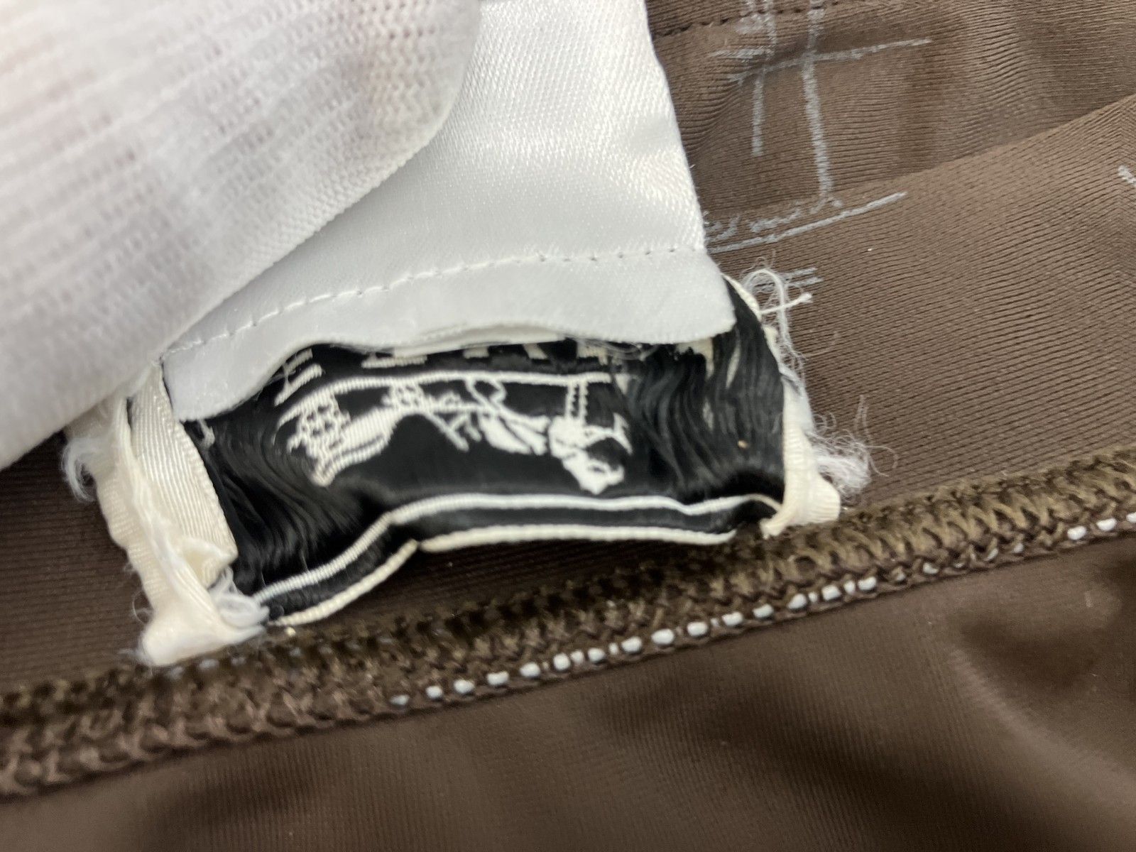 競パン ブラウン