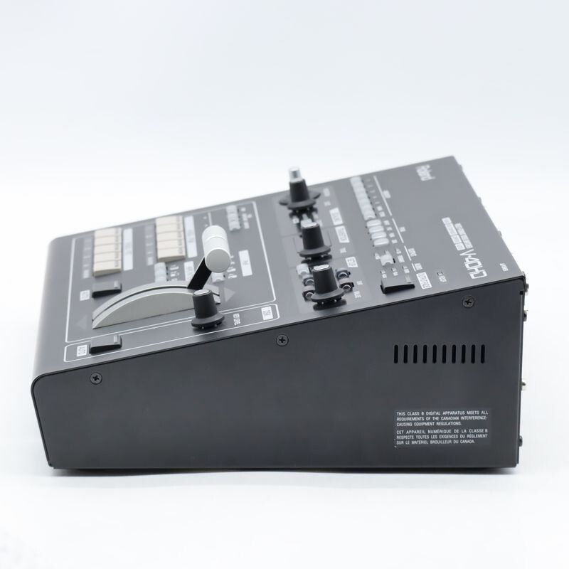 ローランド マルチフォーマット・ビデオ・スイッチャー V-40HD - メルカリ