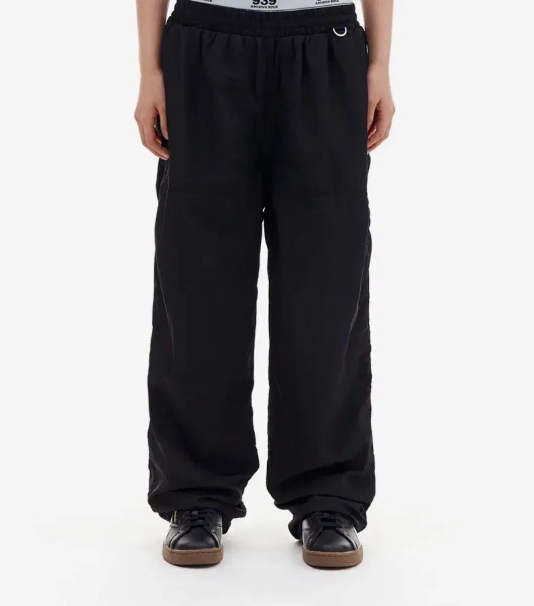 アーカイブボールド ナイロン パンツ
