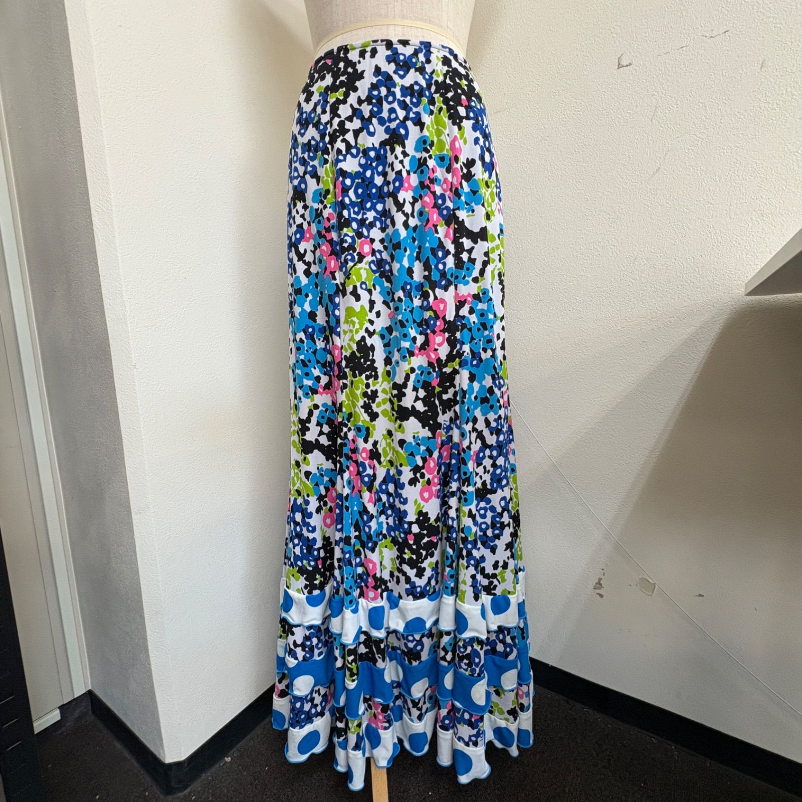 ソニアジョーンズ フラメンコ衣装 ファルダ カラフル ドット フリル