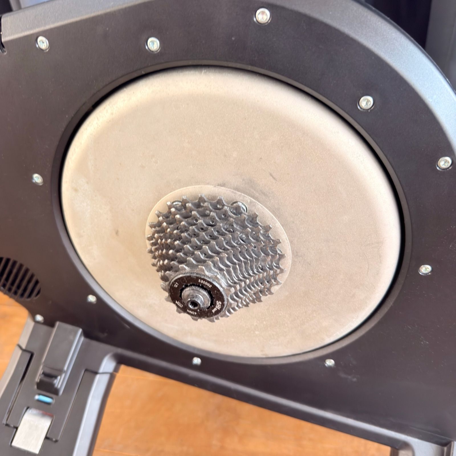 Tacx NEO Smart スマートトレーナー モーションプレート付 11速