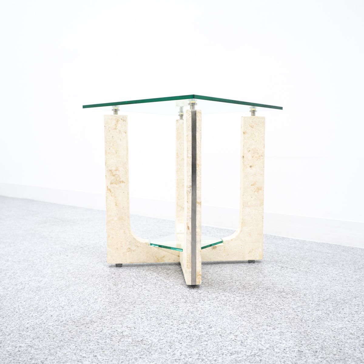 メルカリ最安値☆ コーヒーテーブル 展示品】サイド コーヒー テーブル ガラス 天板 ベージュ【配送要確認