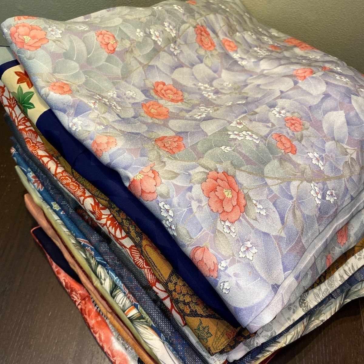 【着物まとめ売り】 正絹大島紬15枚　　リメイク素材　　ハンドメイド向け まとめ売り】正絹着物15枚 リメイク素材 ハンドメイド向け - メルカリ